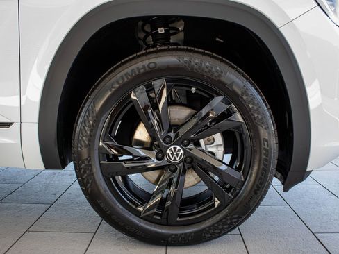 New 2025 Volkswagen Atlas Cross Sport SEL R-Line image 25