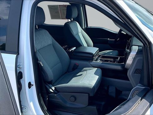 Used 2023 Ford F150 XLT AWD/4WD image 8