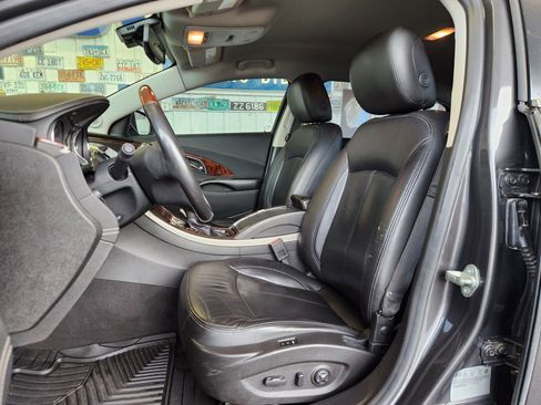 Used 2012 Buick LaCrosse Touring image 4
