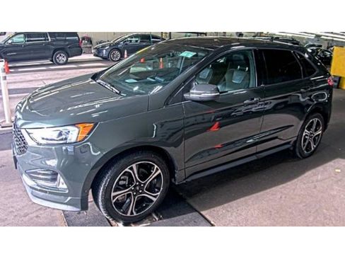 Used 2022 Ford Edge ST w/ Equipment Group 401A image 2