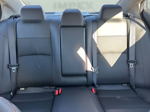 Used 2025 Nissan Altima 2.5 SR image 11