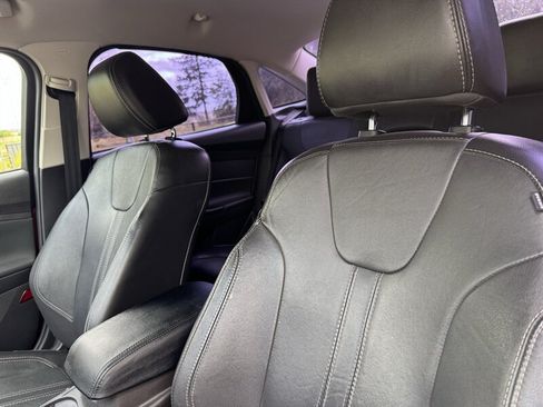 Used 2013 Ford Focus SE FWD image 12