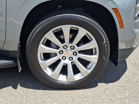 Used 2025 Chevrolet Tahoe Premier w/ Sun And Tow Package AWD/4WD image 11