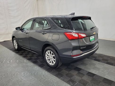 Used 2018 Chevrolet Equinox LS image 3