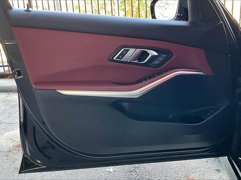 Certified 2023 BMW 330i Sedan w/ M Sport Package image 21