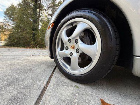 Used 2001 Porsche Boxster image 32