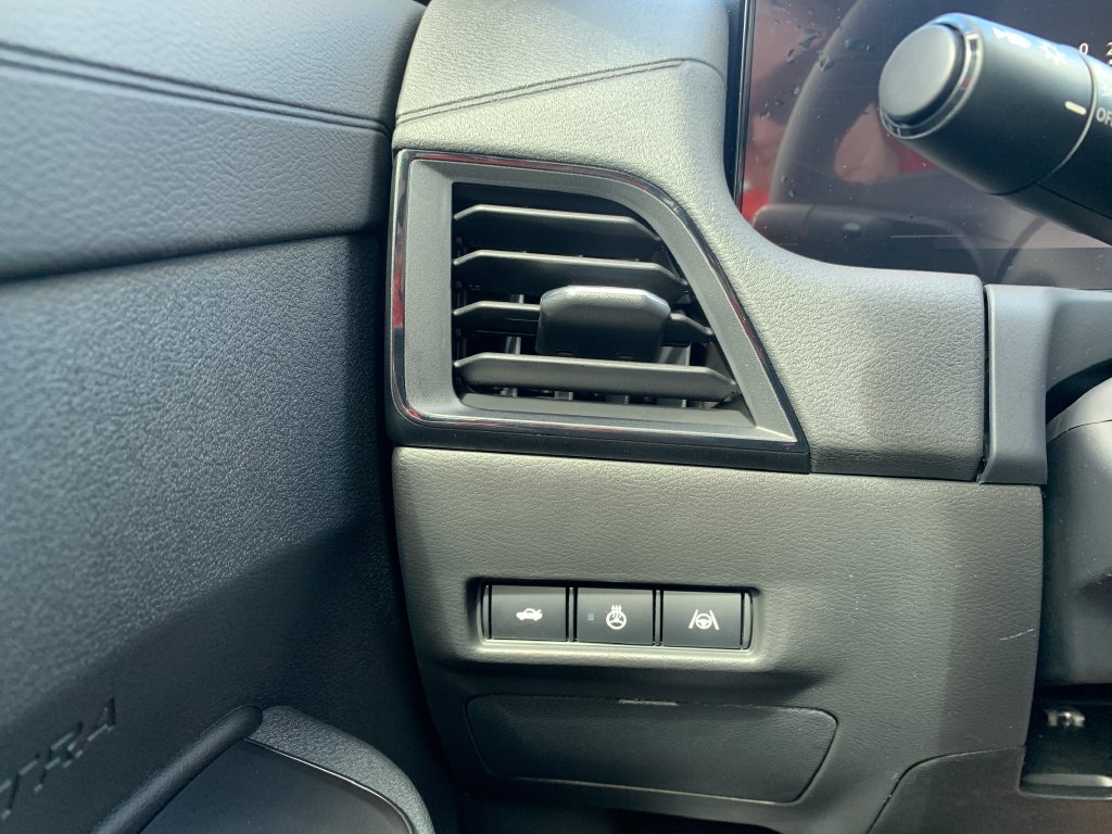 New 2026 Nissan Sentra SR w/ SR Premium Package FWD image 18
