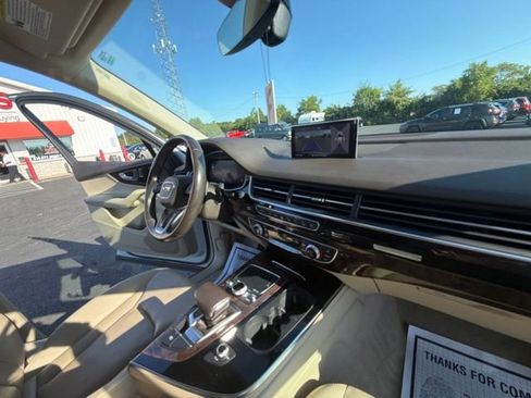 Used 2019 Audi Q7 3.0T Premium Plus w/ Premium Plus Package AWD/4WD image 25