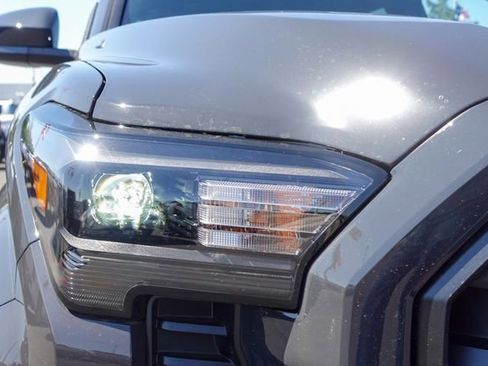 New 2026 Toyota Tacoma SR5 AWD/4WD image 4