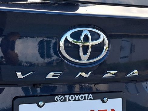 Used 2015 Toyota Venza LE AWD/4WD image 29