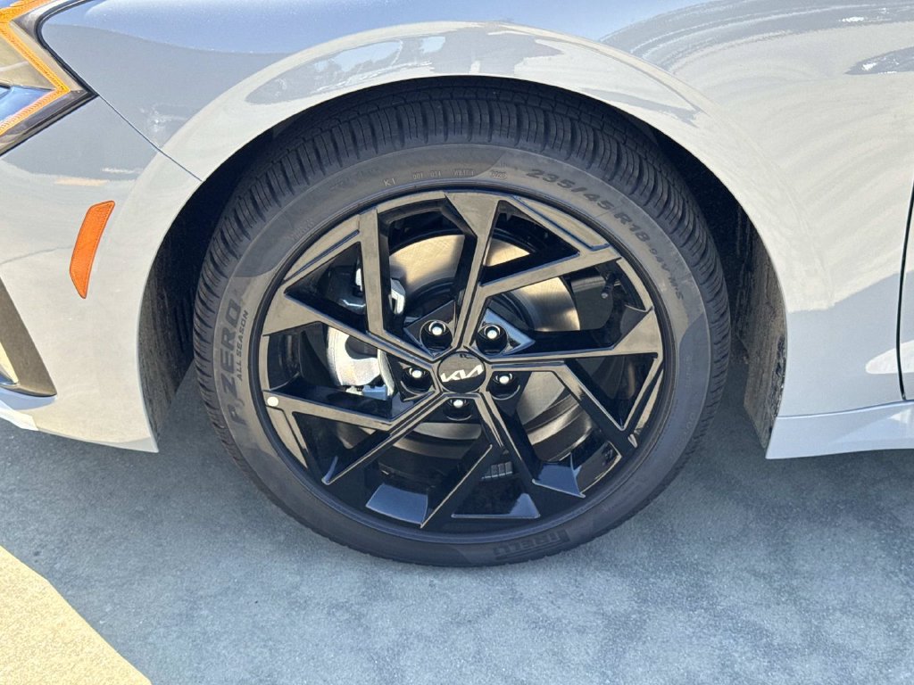 New 2027 Kia K5 GT-Line FWD image 4