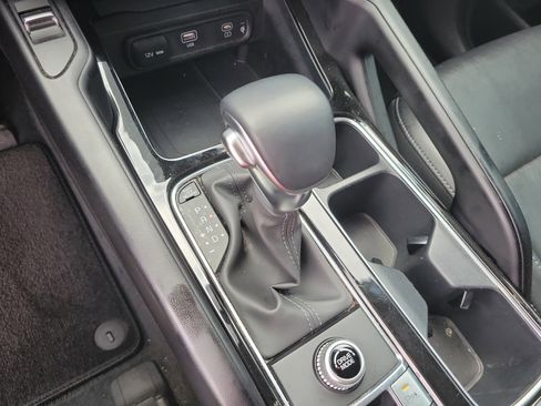 Used 2024 Kia Telluride S FWD image 30