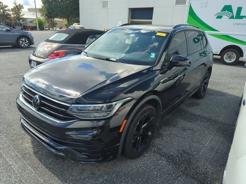 Used 2024 Volkswagen Tiguan SE R-Line FWD image 5