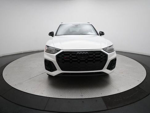 Used 2023 Audi SQ5 Premium Plus w/ Premium Plus Package image 11