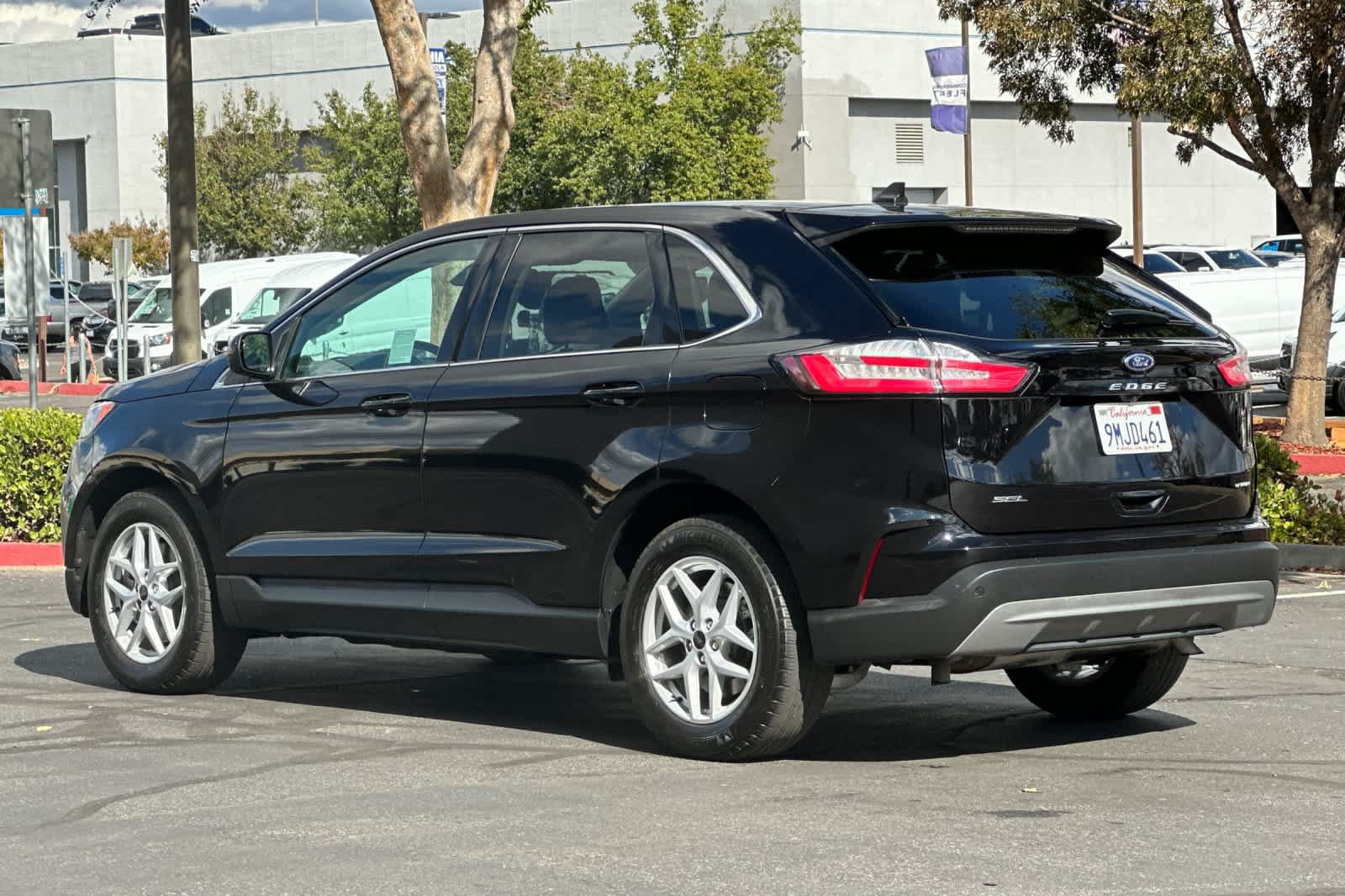 Certified 2024 Ford Edge SEL w/ Convenience Package AWD/4WD image 7