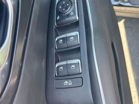 Used 2025 Kia Sorento LX FWD image 22
