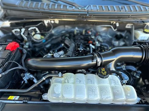 Used 2023 Ford Expedition Platinum image 30