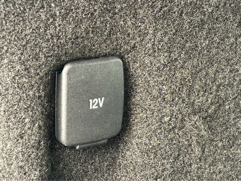 Used 2024 Lincoln Corsair Grand Touring w/ Rear Removable Package Tray image 9