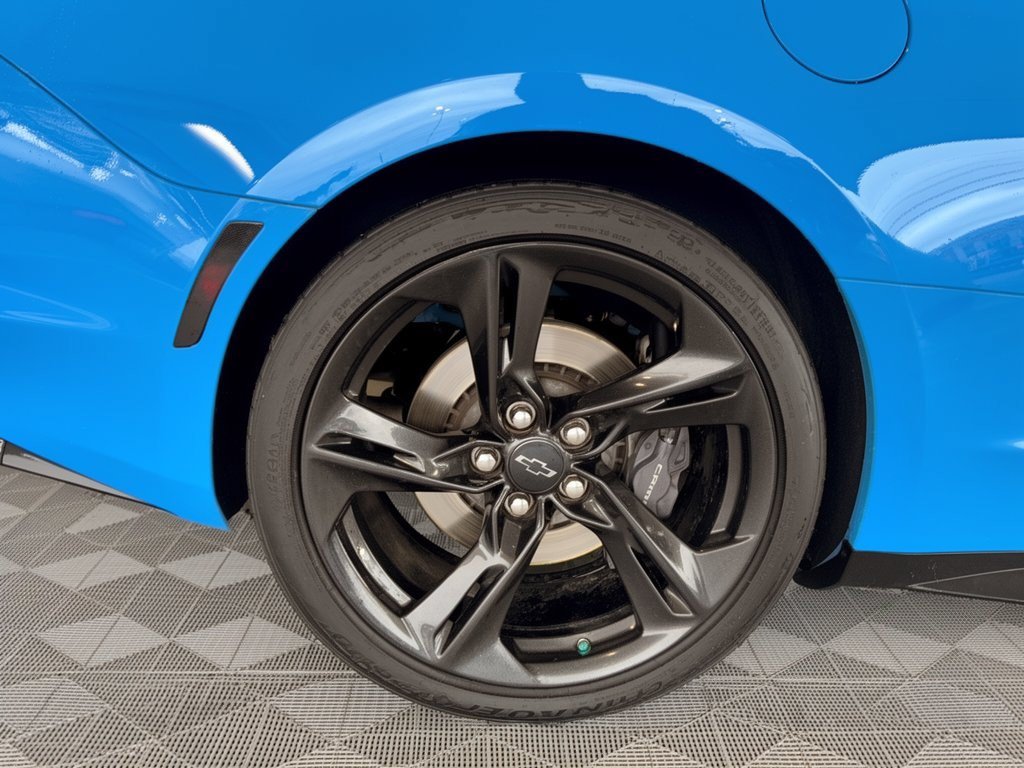 Used 2023 Chevrolet Camaro SS RWD image 13