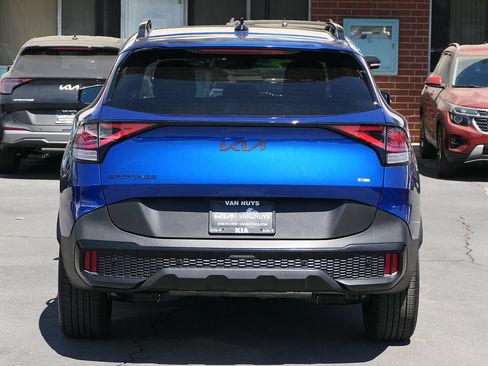 Certified 2025 Kia Sportage X-Line w/ Premium Package AWD/4WD image 4