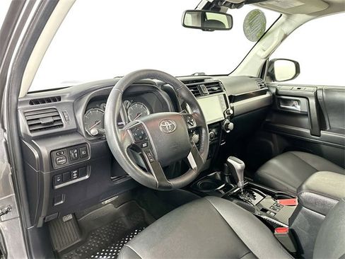 Used 2020 Toyota 4Runner TRD Off-Road Premium image 19