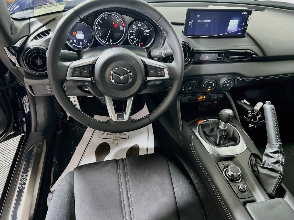 New 2026 MAZDA MX-5 Miata Club w/ Interior Package RWD image 17