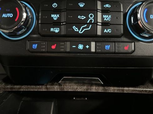 Used 2017 Ford F250 Lariat w/ Lariat Ultimate Package image 8