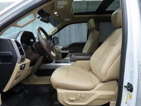 Used 2020 Ford F150 Lariat w/ Equipment Group 502A Luxury image 9