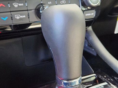 New 2026 Jeep Compass Latitude image 12