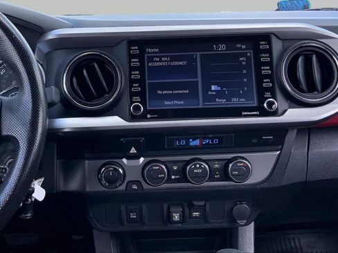 Used 2022 Toyota Tacoma SR5 AWD/4WD image 7