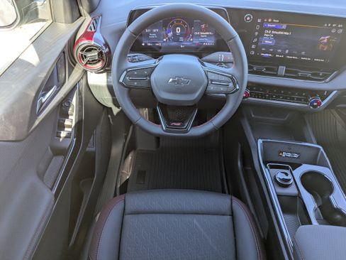 New 2026 Chevrolet Equinox RS w/ Convenience Package III image 4