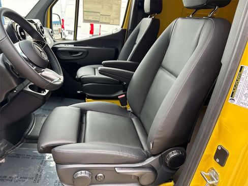 New 2025 Mercedes-Benz Sprinter 2500 image 16