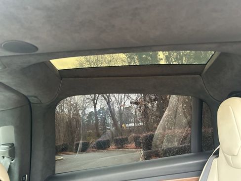 Used 2023 Tesla Model X image 20