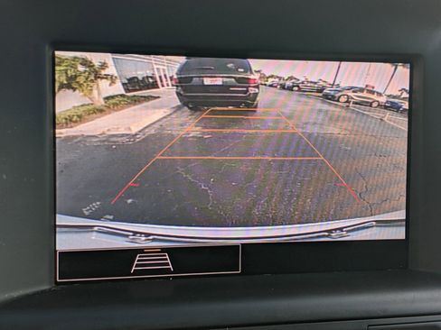 Used 2023 GMC Terrain SLE w/ Driver Convenience Package image 24