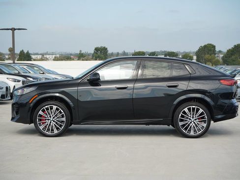New 2026 BMW X2 xDrive28i w/ Technology Package AWD/4WD image 4