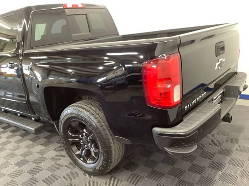 Used 2017 Chevrolet Silverado 1500 LTZ Z71 w/ LTZ Plus Package AWD/4WD image 3