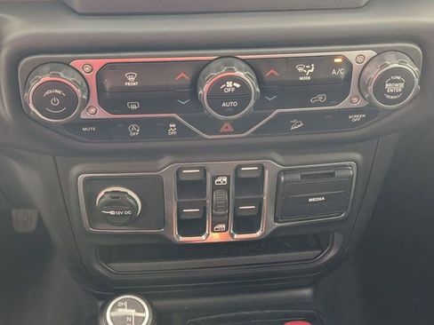 Used 2021 Jeep Wrangler Unlimited Sport AWD/4WD image 20