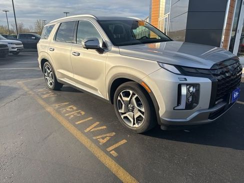 Used 2024 Hyundai Palisade SEL AWD/4WD image 2