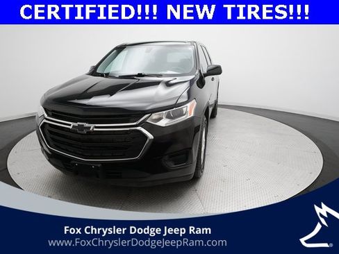 Used 2021 Chevrolet Traverse LS image 32