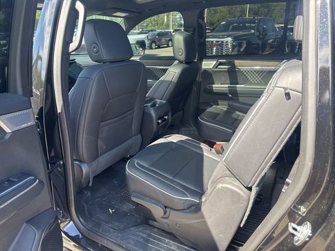 Certified 2025 GMC Acadia Denali w/ Super Cruise Package image 14