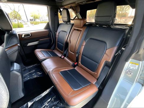 Used 2023 Ford Bronco Outer Banks AWD/4WD image 14
