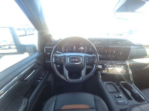 Used 2024 GMC Sierra 3500 AT4 w/ Technology Package AWD/4WD image 26