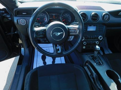 Used 2019 Ford Mustang Coupe image 13