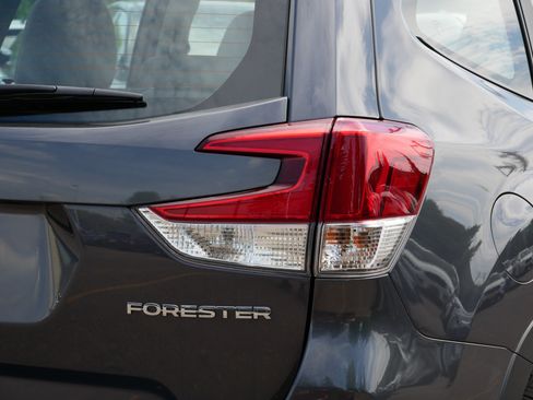 Used 2024 Subaru Forester AWD/4WD image 17