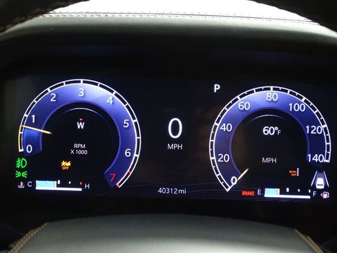 Used 2022 Jeep Grand Cherokee Summit image 32