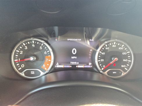 Used 2021 Jeep Renegade Latitude image 9