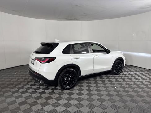 Certified 2023 Honda HR-V Sport image 4