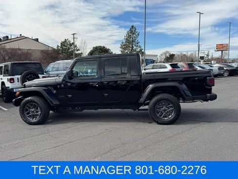 New 2026 Jeep Gladiator Sport AWD/4WD image 4