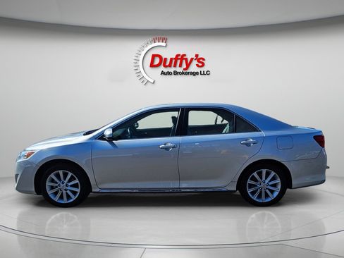Used 2013 Toyota Camry XLE w/ Leather Pkg image 14