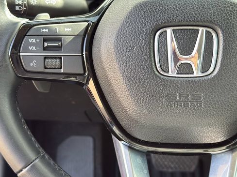 Used 2023 Honda Accord Touring image 14